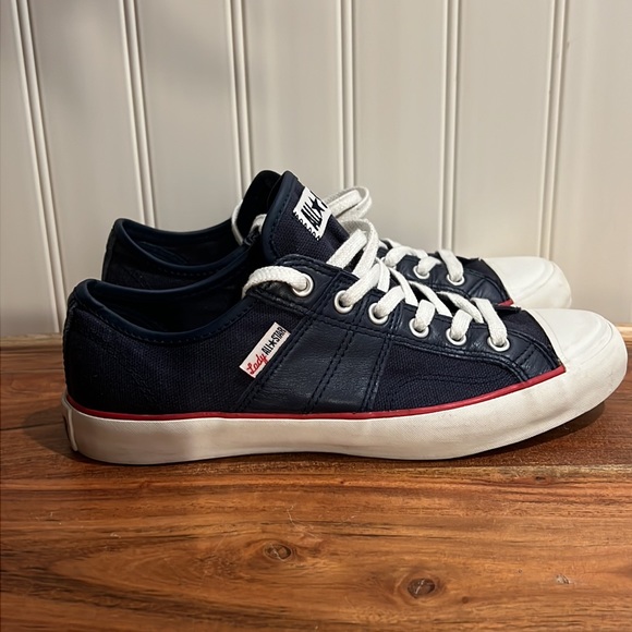 CONVERSE Chuck Taylor Canvas-Faux Leather Shoes Like New-Only Worn 1 Time - Picture 4 of 13